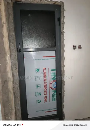Aluminium Bath Door