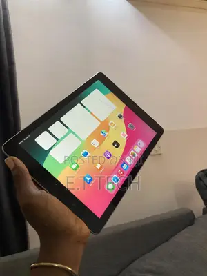 Apple iPad 9.7 32 GB Silver