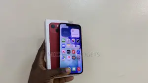 Apple iPhone 13 256 GB Red