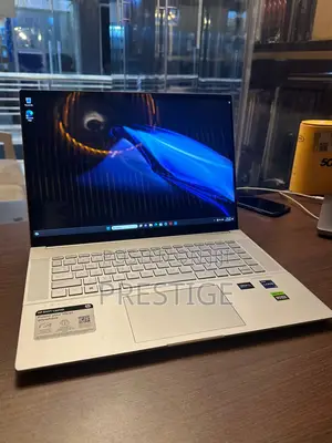 Laptop HP Envy 16 Gaming 16-h1023dx 16GB Intel Core i9 SSD 1T