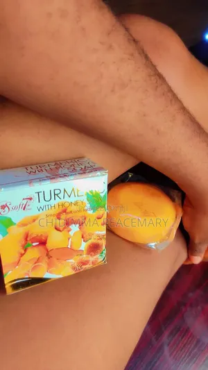 Tumeric With Honey Soap.