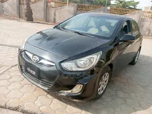 Hyundai Accent 2011 Black