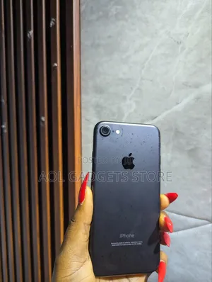 Apple iPhone 7 32 GB Black
