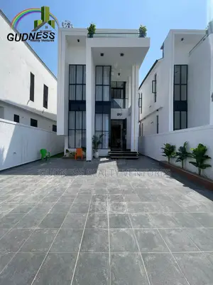 5bdrm Duplex in Ikota for sale