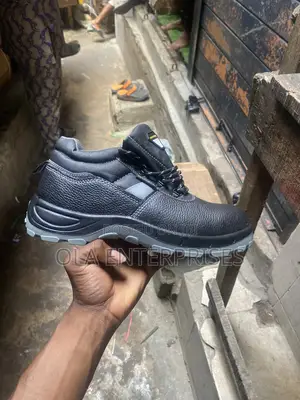 Safety Master Boot