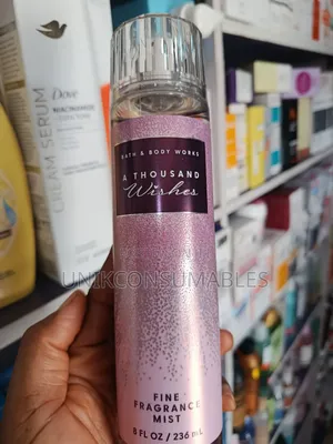 Bath Body Works
A Thousand Wishes
Fine Fragrance Mist (236ml)