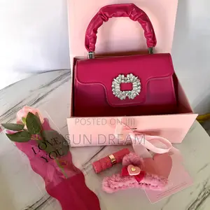 Woman Bag Gift Set Valentines Gift Box Birthday Pack