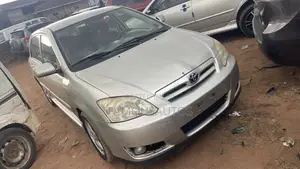 Toyota Corolla 2004 Silver