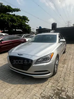 Hyundai Genesis 3.8 4dr Sedan (3.8L 6cyl 8A) 2015 Silver