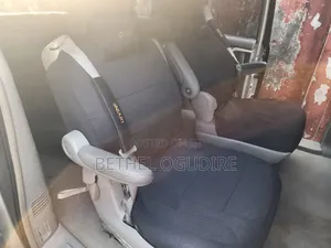 Toyota Sienna XLE 2005 Silver