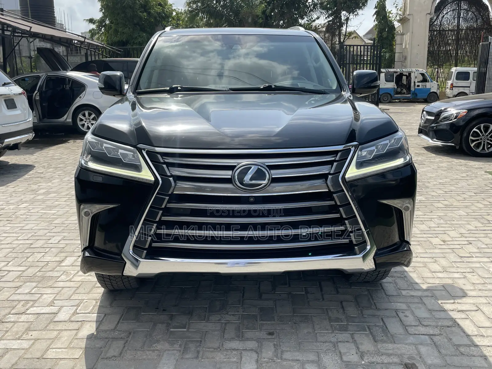 Lexus LX 2017 Black