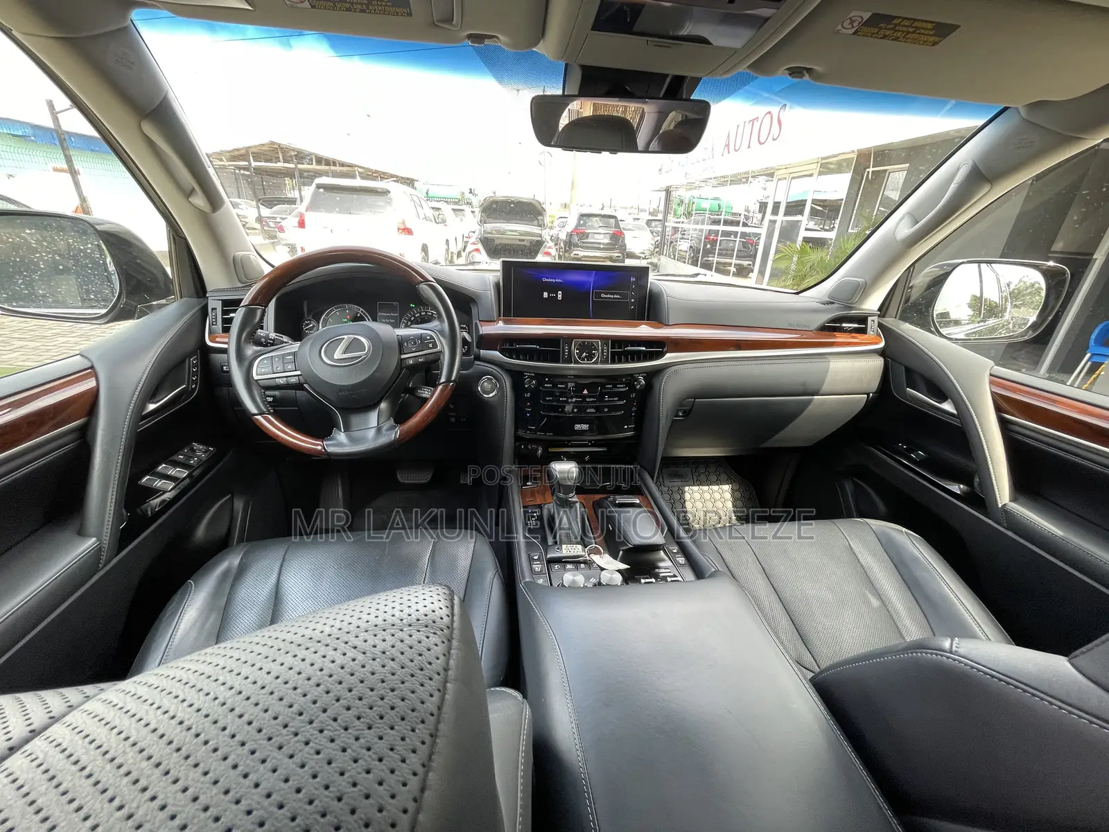 Lexus LX 2017 Black