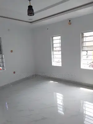 Furnished 2bdrm Block of Flats in Surulere for rent