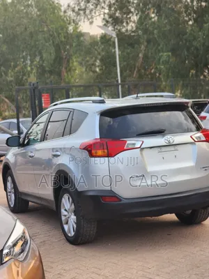 Toyota RAV4 Limited AWD (2.5L 4cyl 6A) 2013 Silver