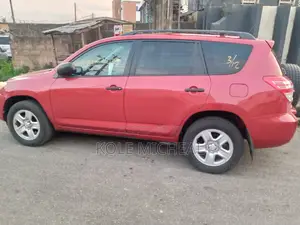 Toyota RAV4 2012 Red