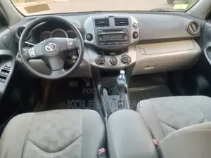 Toyota RAV4 2012 Red
