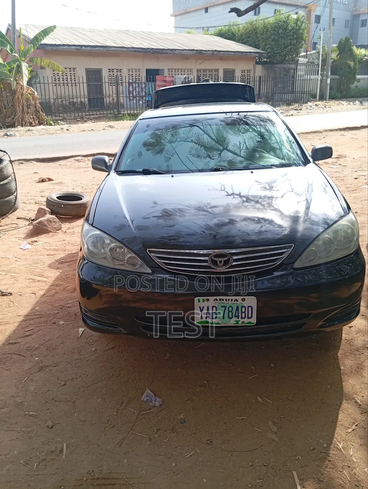 2005 Toyota Camry XLE V6 4dr Sedan (3.0L 6cyl 5A)