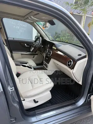 Mercedes-Benz GLK-Class Base GLK 350 4dr AWD 4MATIC (3.5L 6cyl 7A) 2015