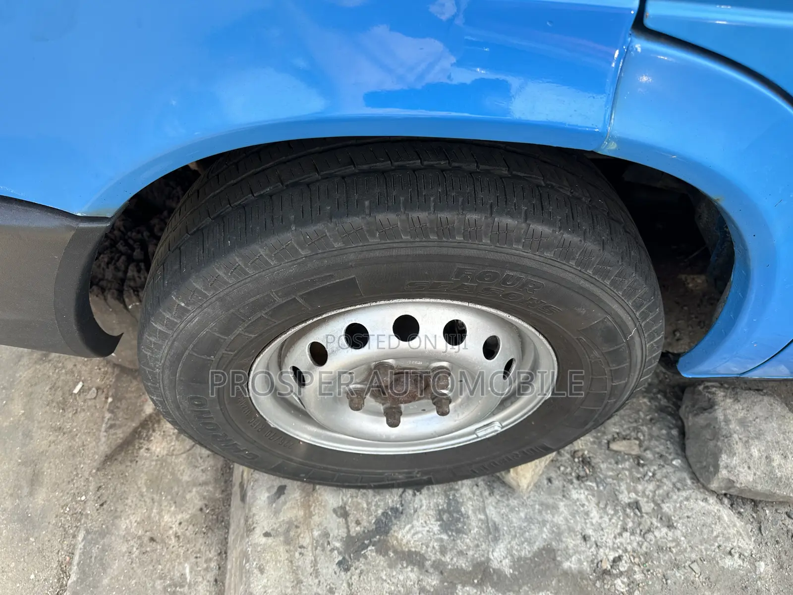 Volkswagen LT 2012 Blue