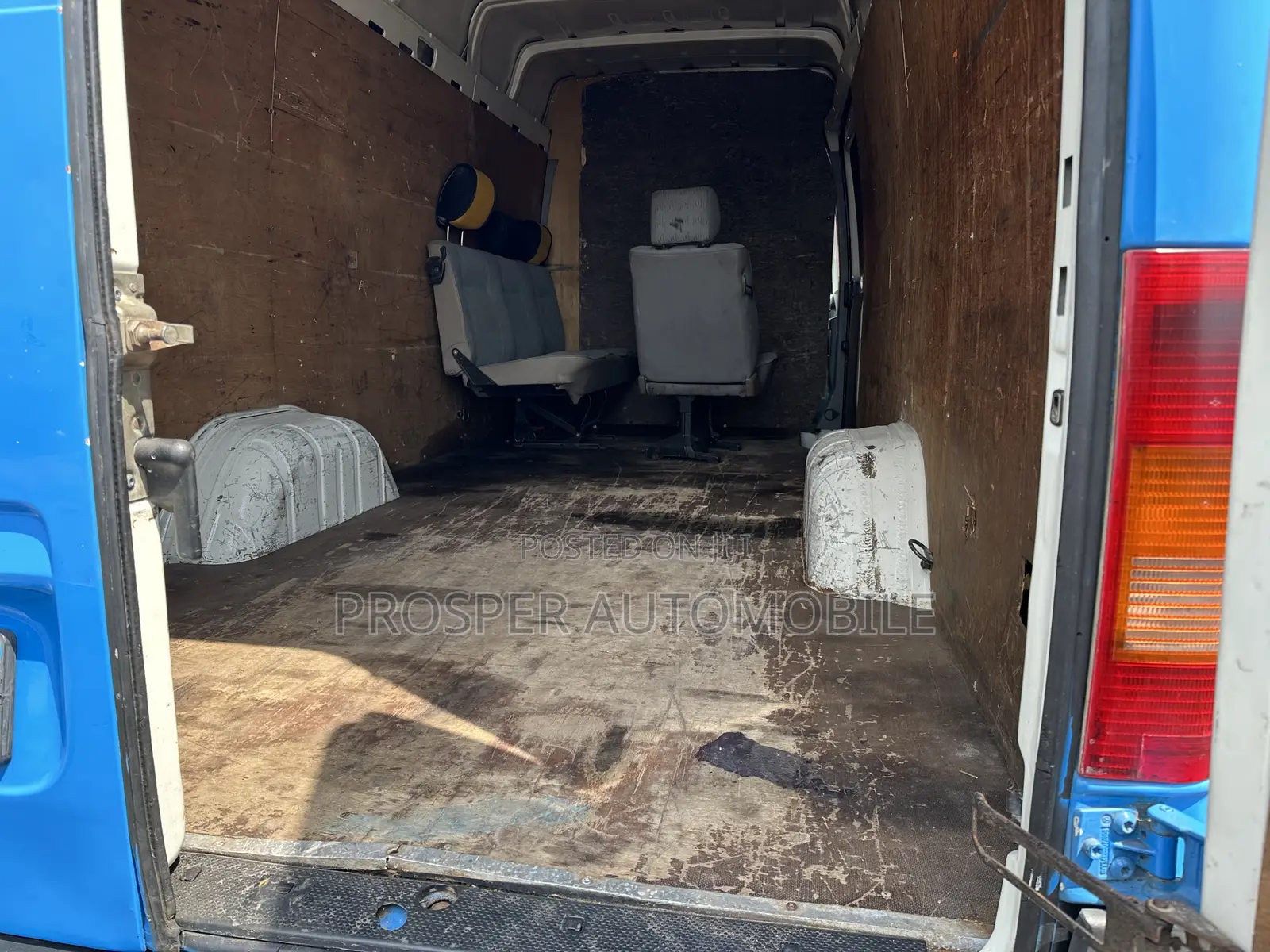 Volkswagen LT 2012 Blue