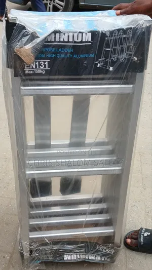 4 × 3 Aluminium Ladder