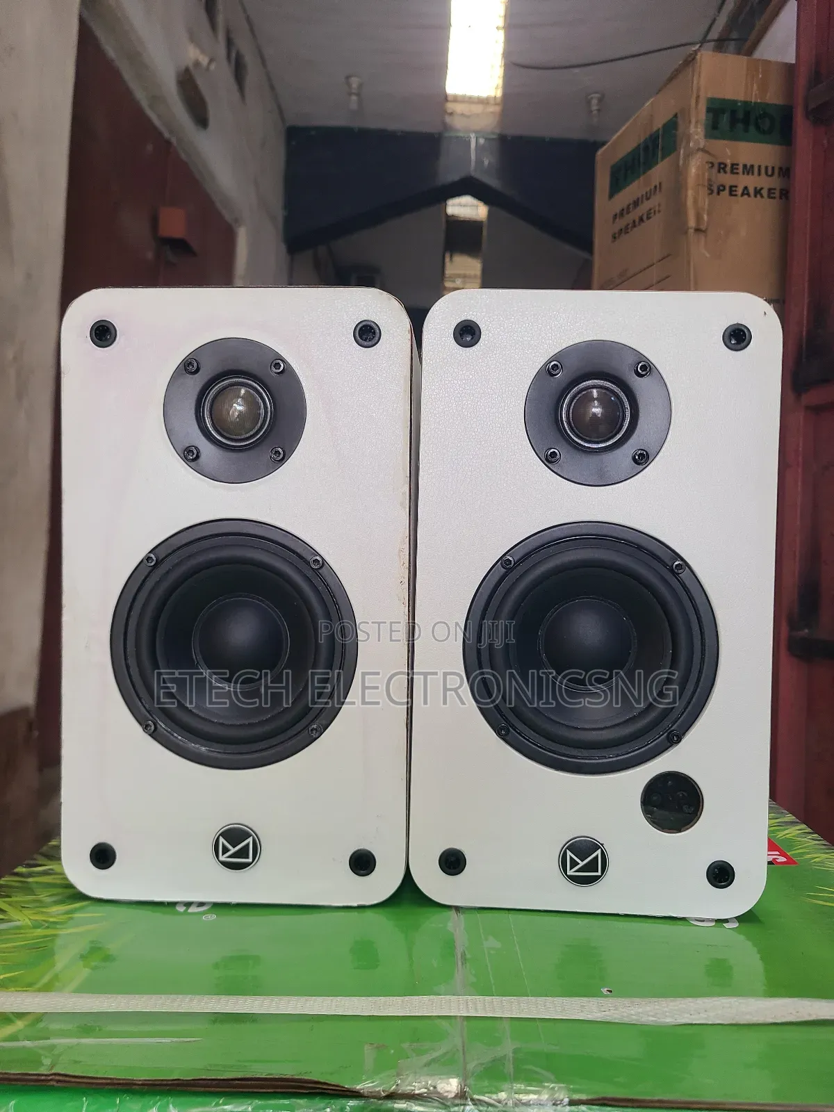 F D R30bt Powered Studio Monitor Speaker With Bluetooth