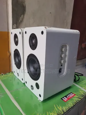 F D R30bt Powered Studio Monitor Speaker With Bluetooth