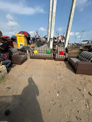A Complete Set of Chair