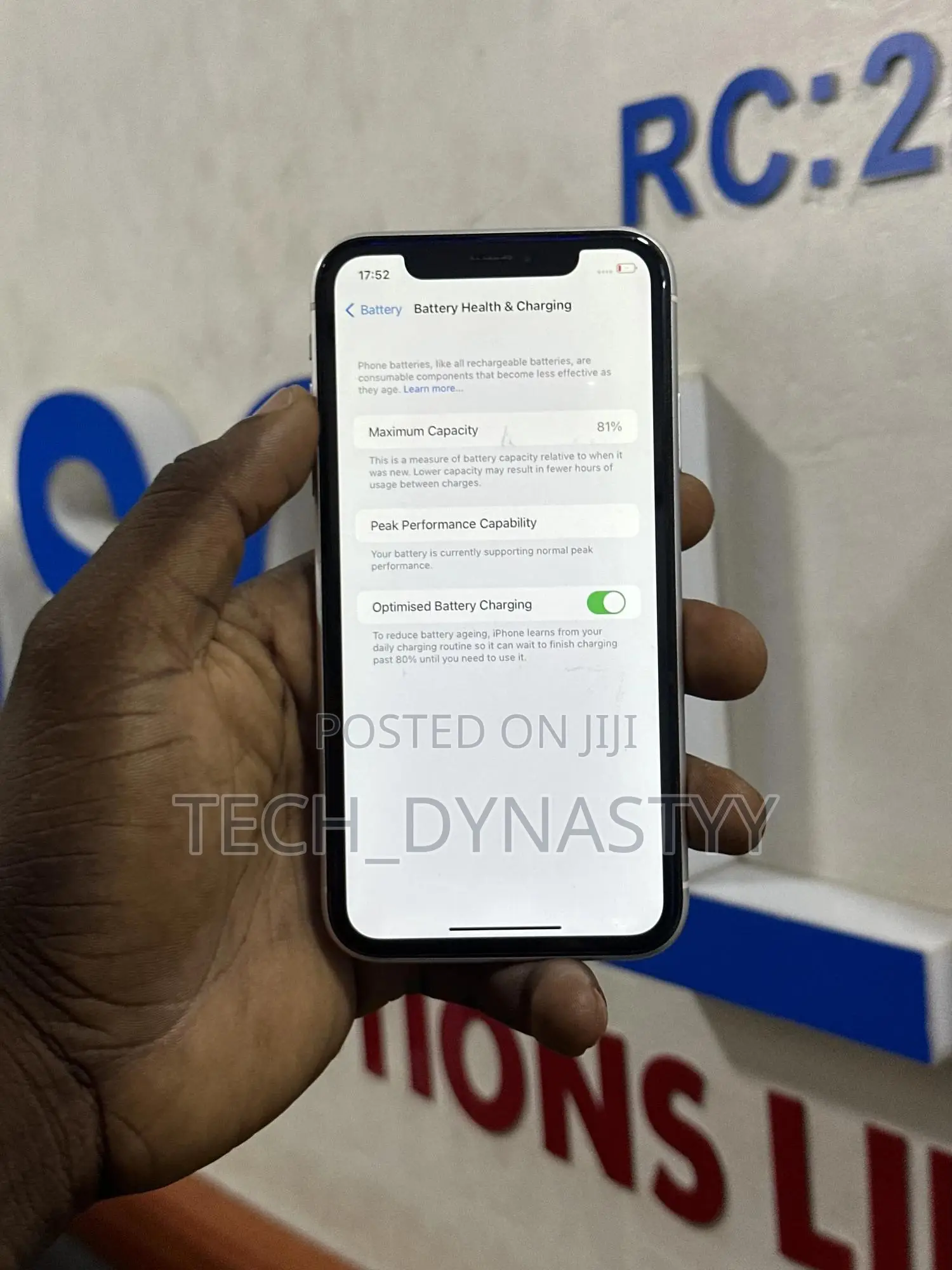 Apple iPhone XR 64 GB White