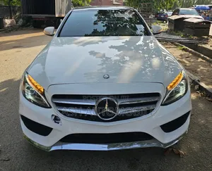 Mercedes-Benz C300 2015 White