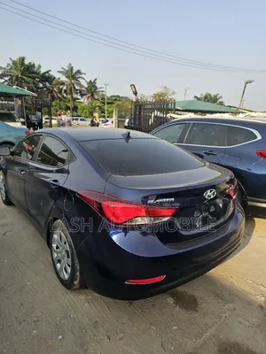 Hyundai Elantra 2015 Blue