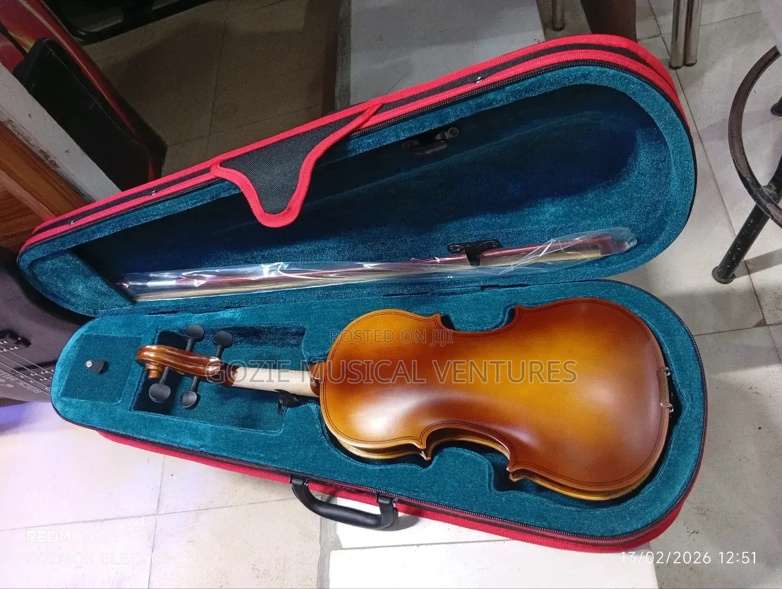 Yamaha Violin 1/2 With Case