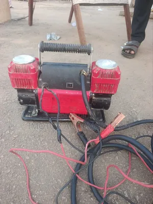 Motor Tyre Air Pumping Machine Using Car Battery