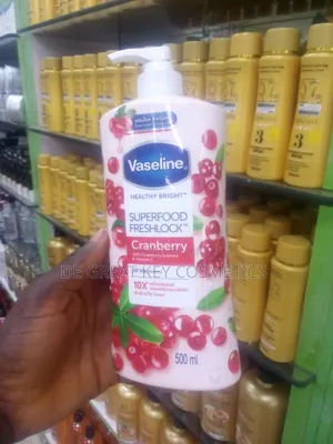 Vaseline Superfood Freshlock Cranberry Lotion