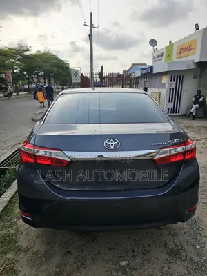 Toyota Corolla 2015 Gray