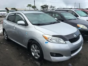 Toyota Matrix 2010 Silver