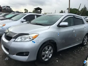 Toyota Matrix 2010 Silver