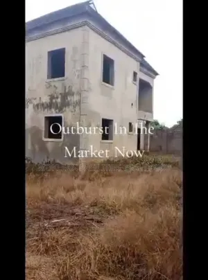 11bdrm House in Around Coka Cola, Sagamu for sale