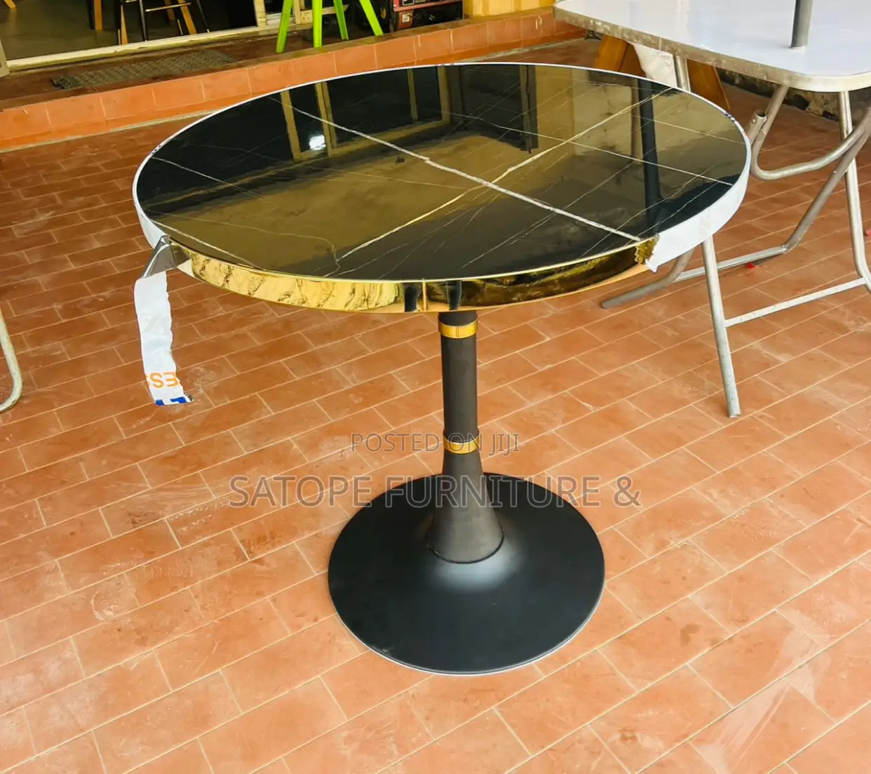 Quality Restaurant and Dining Table