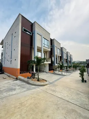 4bdrm Duplex in Omole Phase 1 for sale