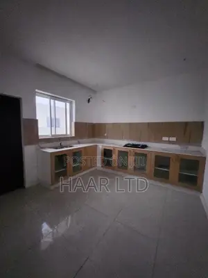 5bdrm Duplex in Lekki Phase 2 for rent