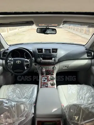 Toyota Highlander Limited 2012 Gray