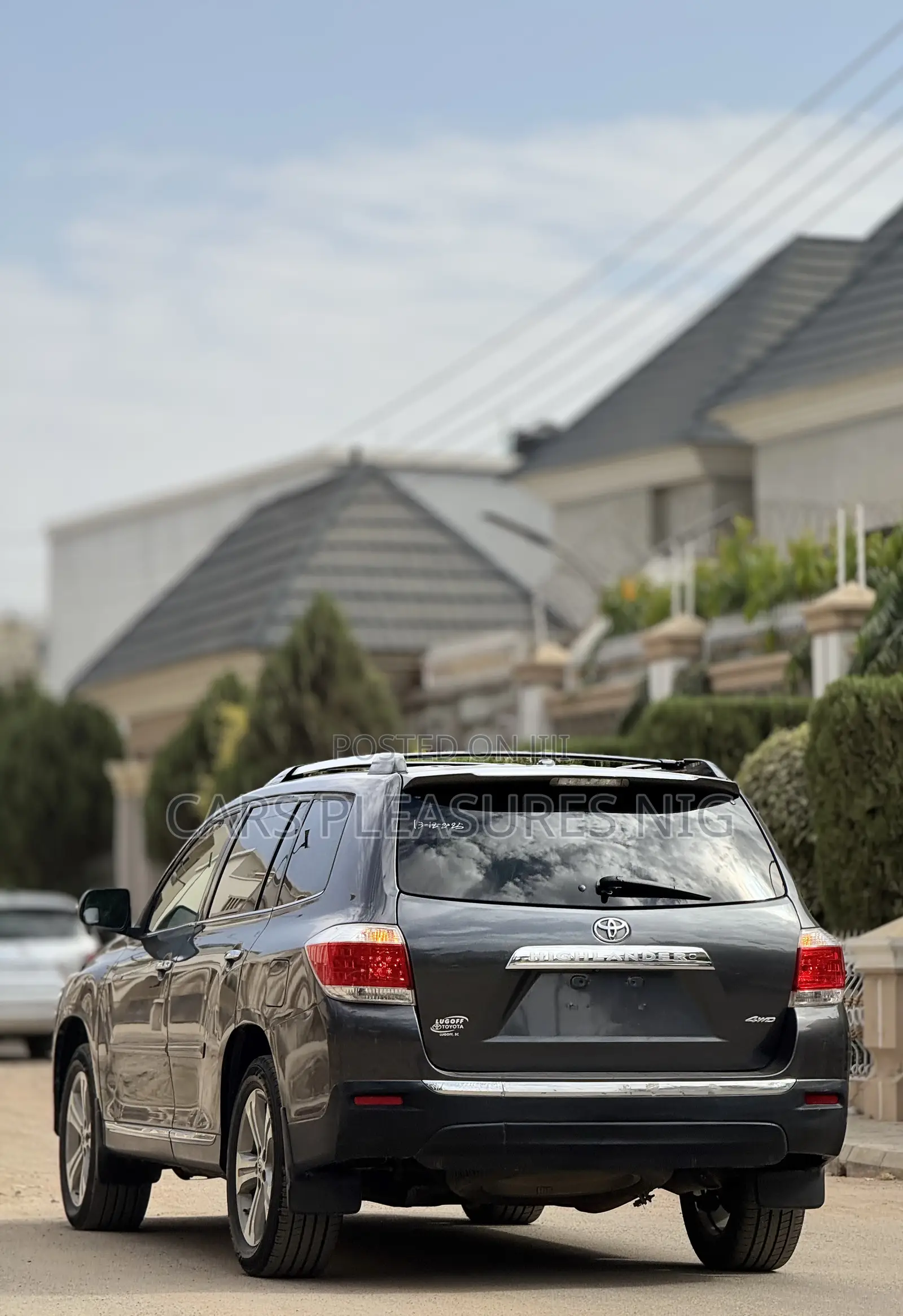 Toyota Highlander Limited 2012 Gray
