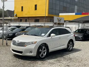 Toyota Venza V6 AWD 2011 White