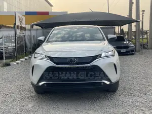 Toyota Venza XLE AWD 2023 White