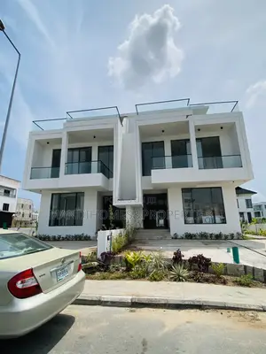 5bdrm Duplex in Cowrie Creek, Lekki for sale
