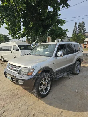 Mitsubishi Pajero 2007 Gray