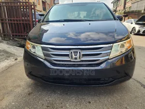 Honda Odyssey Touring 2012 Black