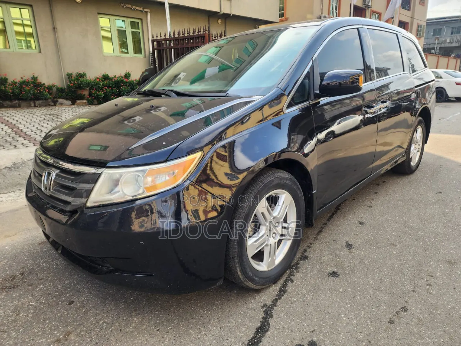 Honda Odyssey Touring 2012 Black