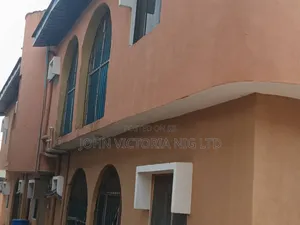12bdrm Block of Flats in Ogunrobi Estate, Alimosho for sale